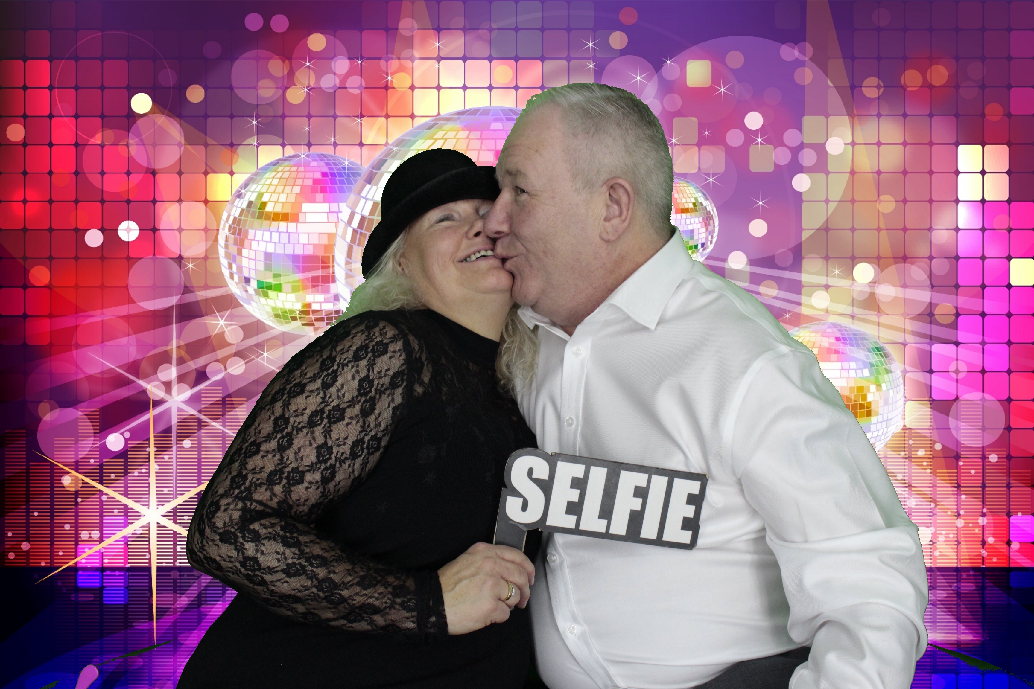 Christine's 60th Birthday | View more photos from the event at gallery.myphotoboothexperience.co.uk/u/MyPhotoBoothExperienceLtd/Christines-60th-Birthday